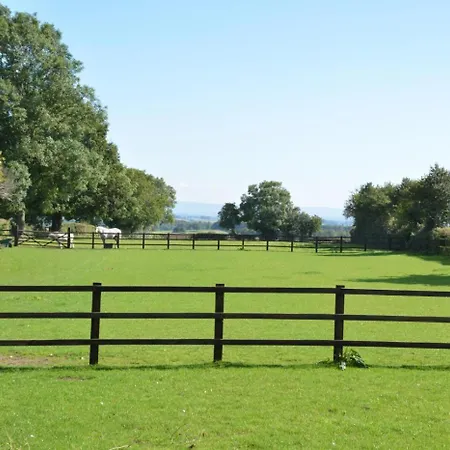 2 Bed In Oc-m30203 Thornton Watlass